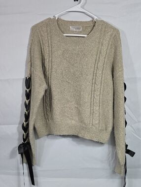 Forward Womens Size Large Cream Cable Knit Sweater w Black Ribbon Sleeves (W470)